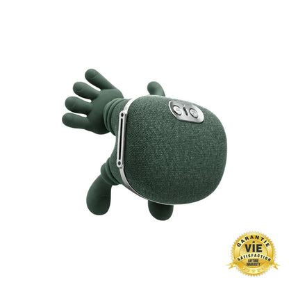 Masseur cervical ergonomique vert en forme de main avec boutons de contrôle intégrés et design compact.